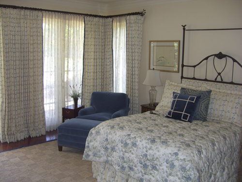 Custom Headboards & Beddings